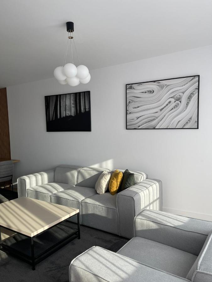 Airstay Pristina Esterno foto