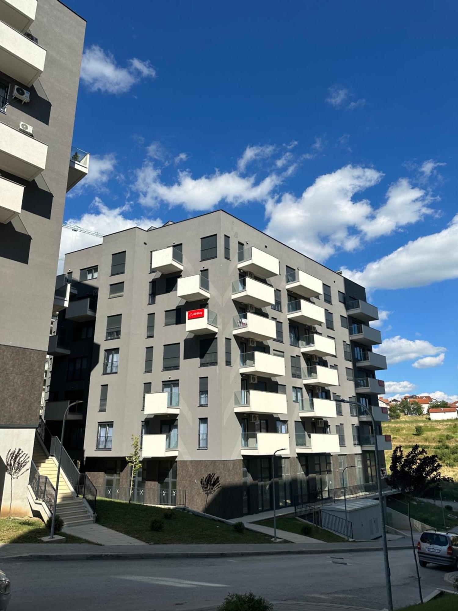 Airstay Pristina Esterno foto