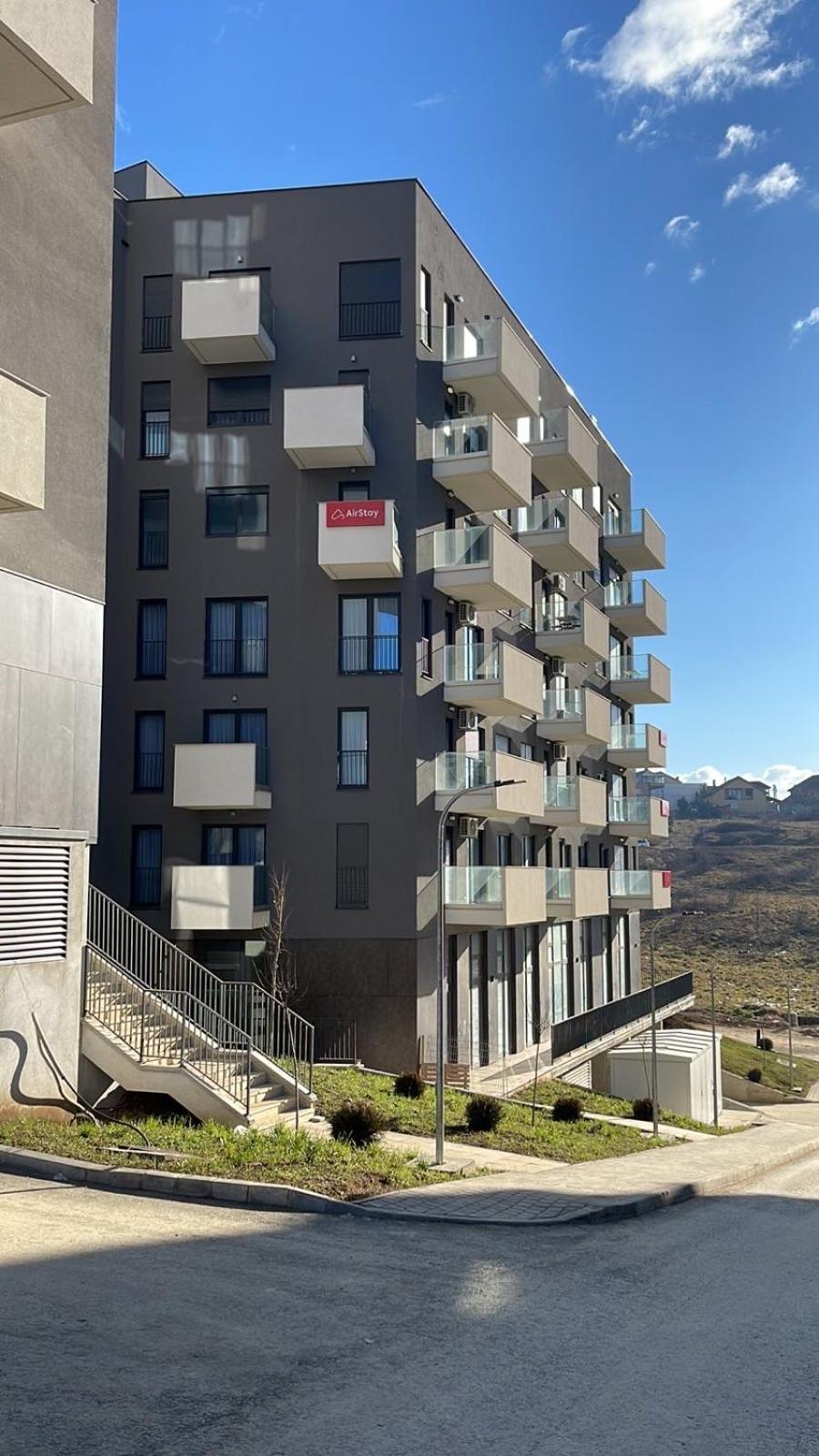 Airstay Pristina Esterno foto