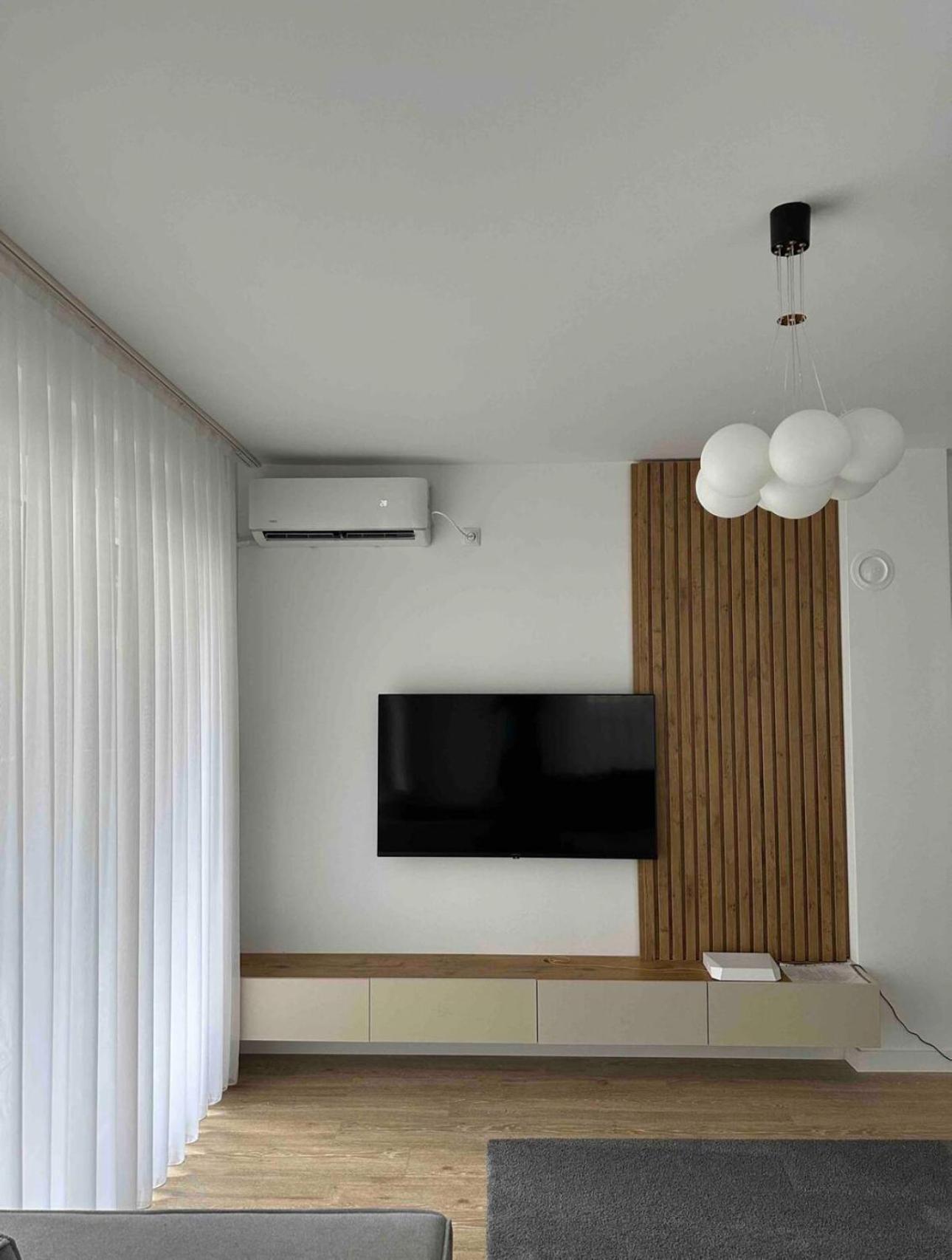 Airstay Pristina Esterno foto