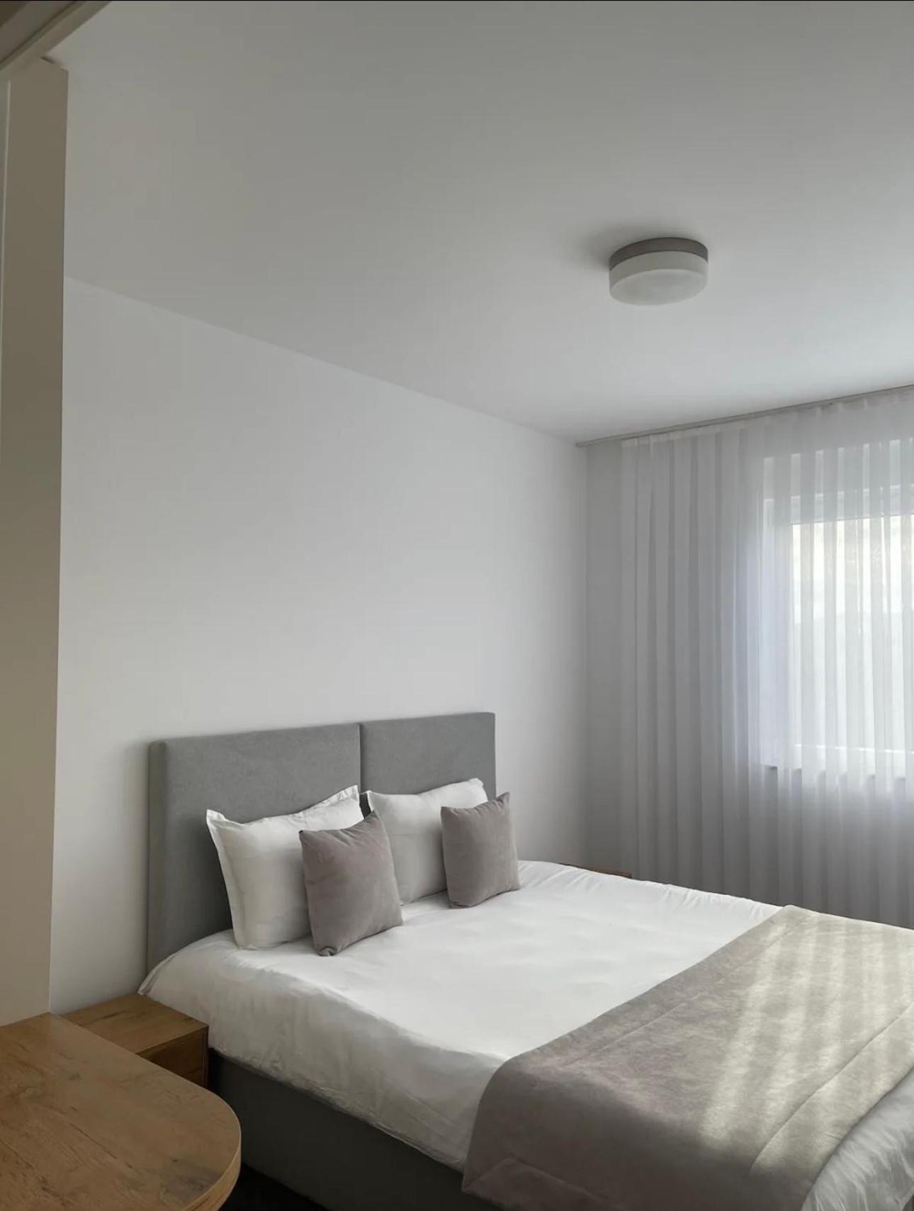 Airstay Pristina Camera foto