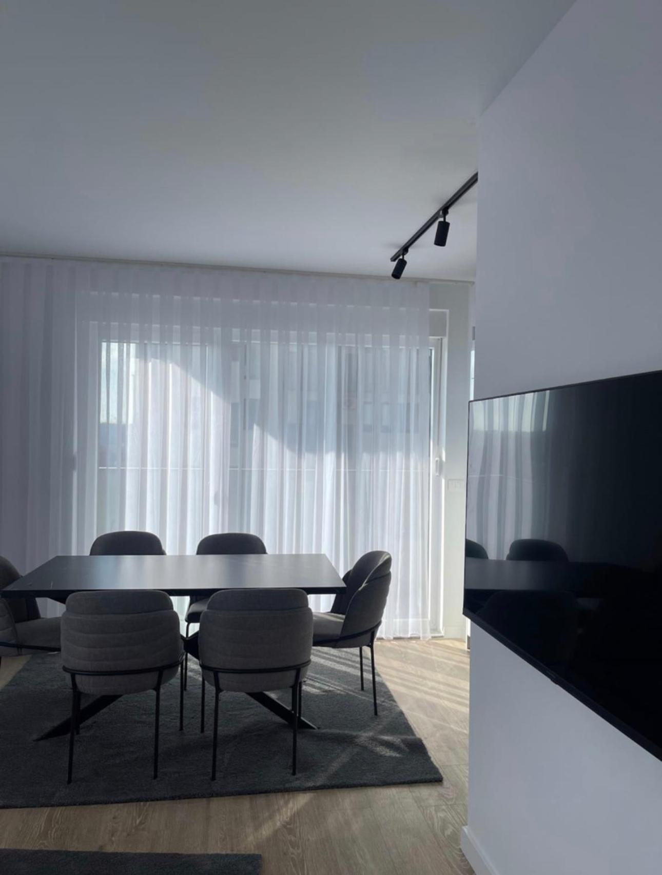Airstay Pristina Camera foto
