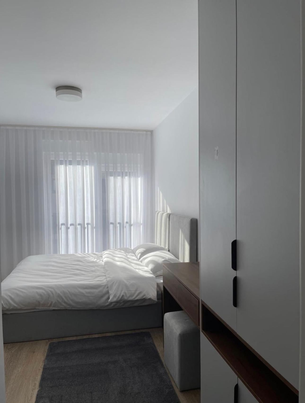 Airstay Pristina Esterno foto
