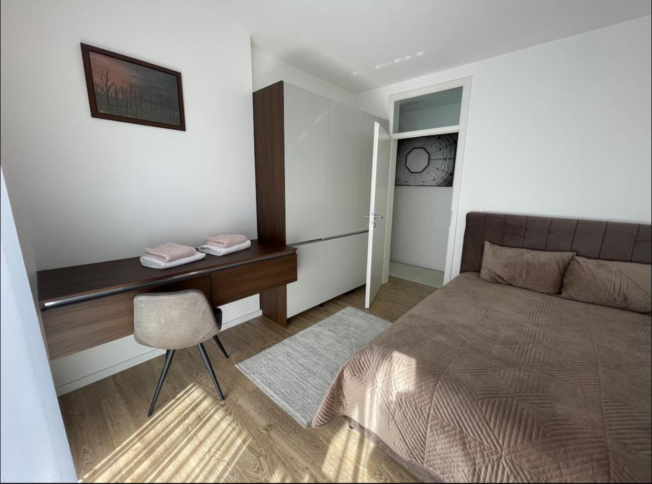 Airstay Pristina Camera foto